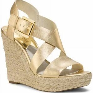 MICHAEL Michael Kors Women’s Giovanna Wedge Sandal Size 9 Gold